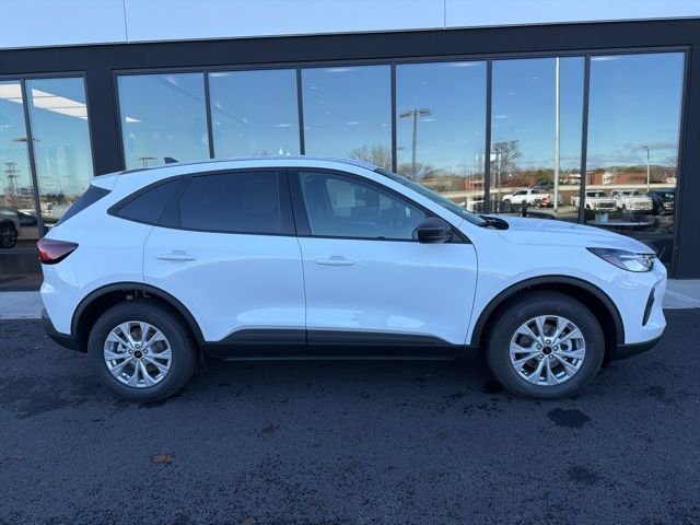 New 2026 Oxford White Ford Active® image 2