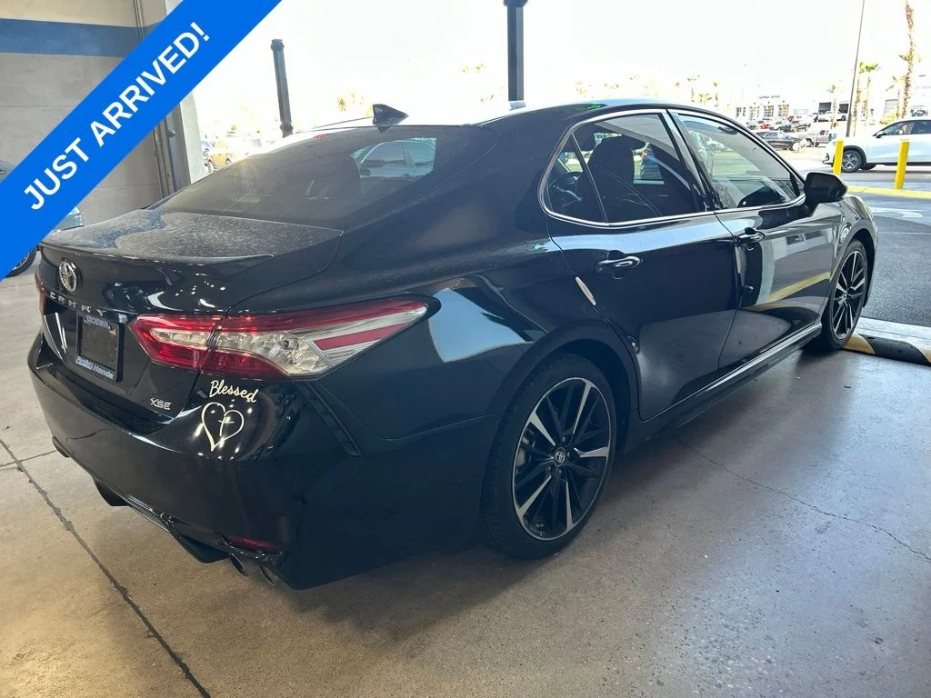 Used 2019 Midnight Black Metallic Toyota XSE image 3