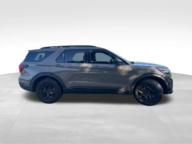 Used 2026 Gray Ford Tremor image 7
