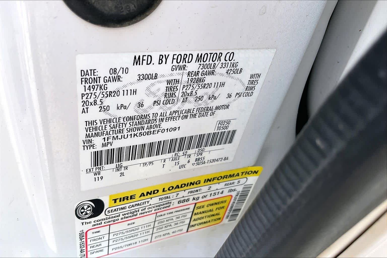 Used 2011 White Platinum Metallic Ford Limited image 32