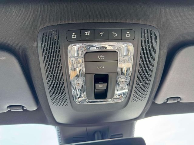 Used 2026  Mercedes-Benz GLB 250 image 31