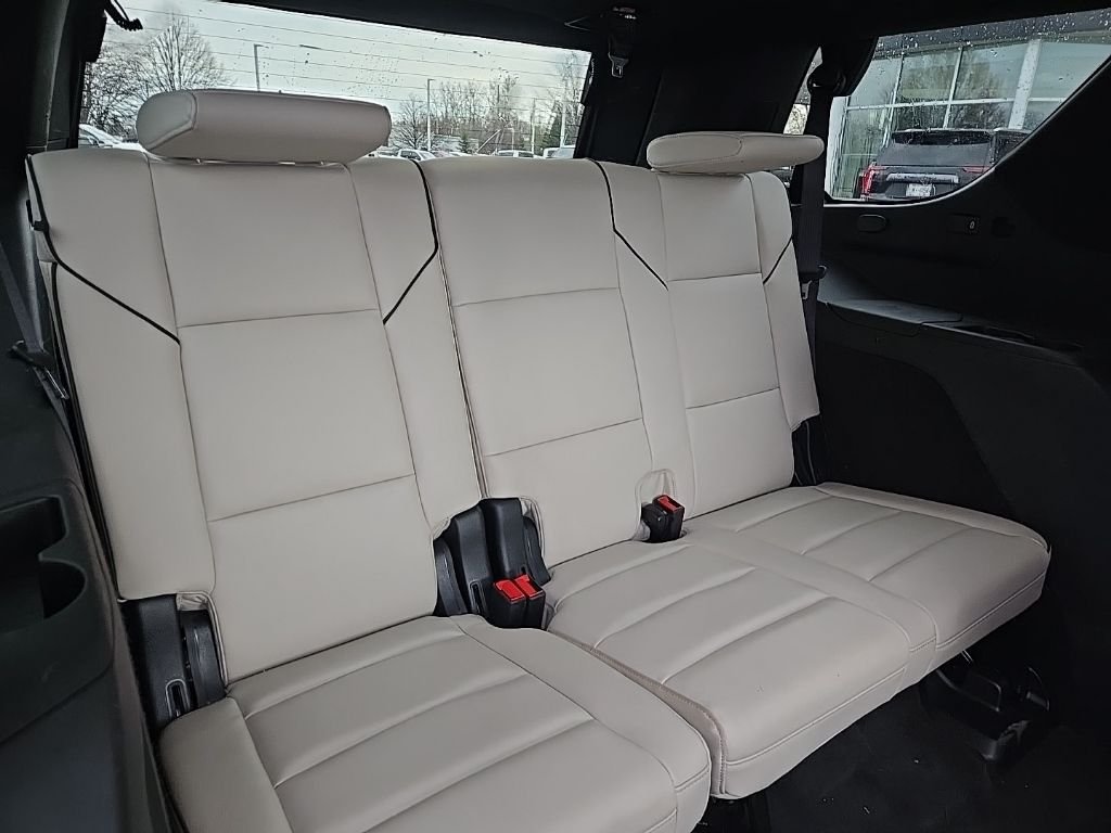 Used 2023 Black Cadillac Sport image 20