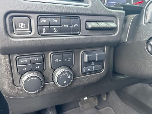 Used 2021 Black Chevrolet High Country image 18