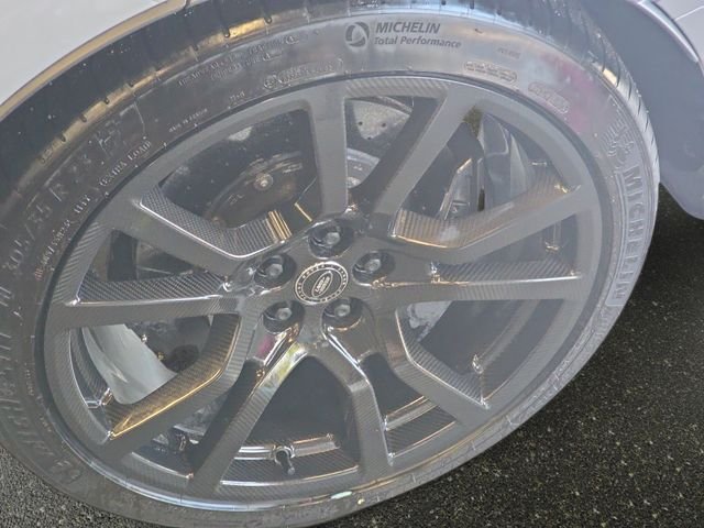 Certified Used 2025 Gray Land Rover SV Edition Two image 35