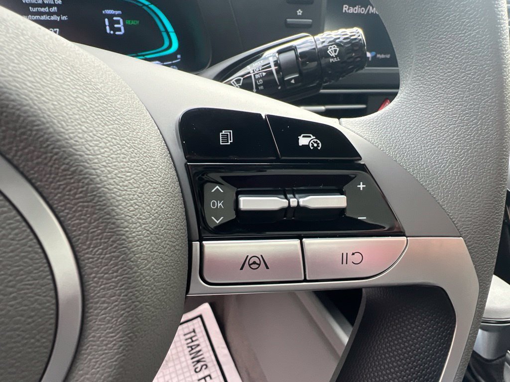 Certified Used 2025 Silver Hyundai Blue image 18