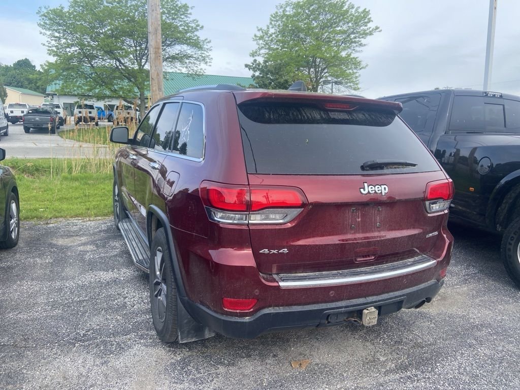 Used 2020 Velvet Red Pearlcoat Jeep Limited image 4