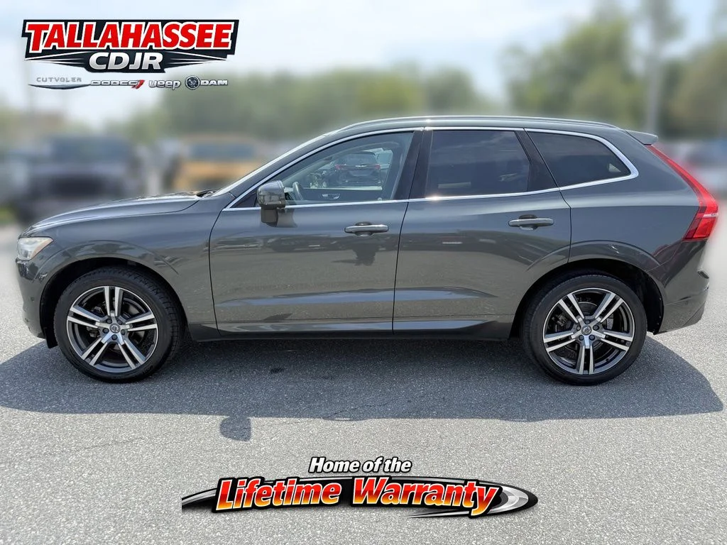 Used 2018 Gray Metallic Volvo T5 Momentum image 9