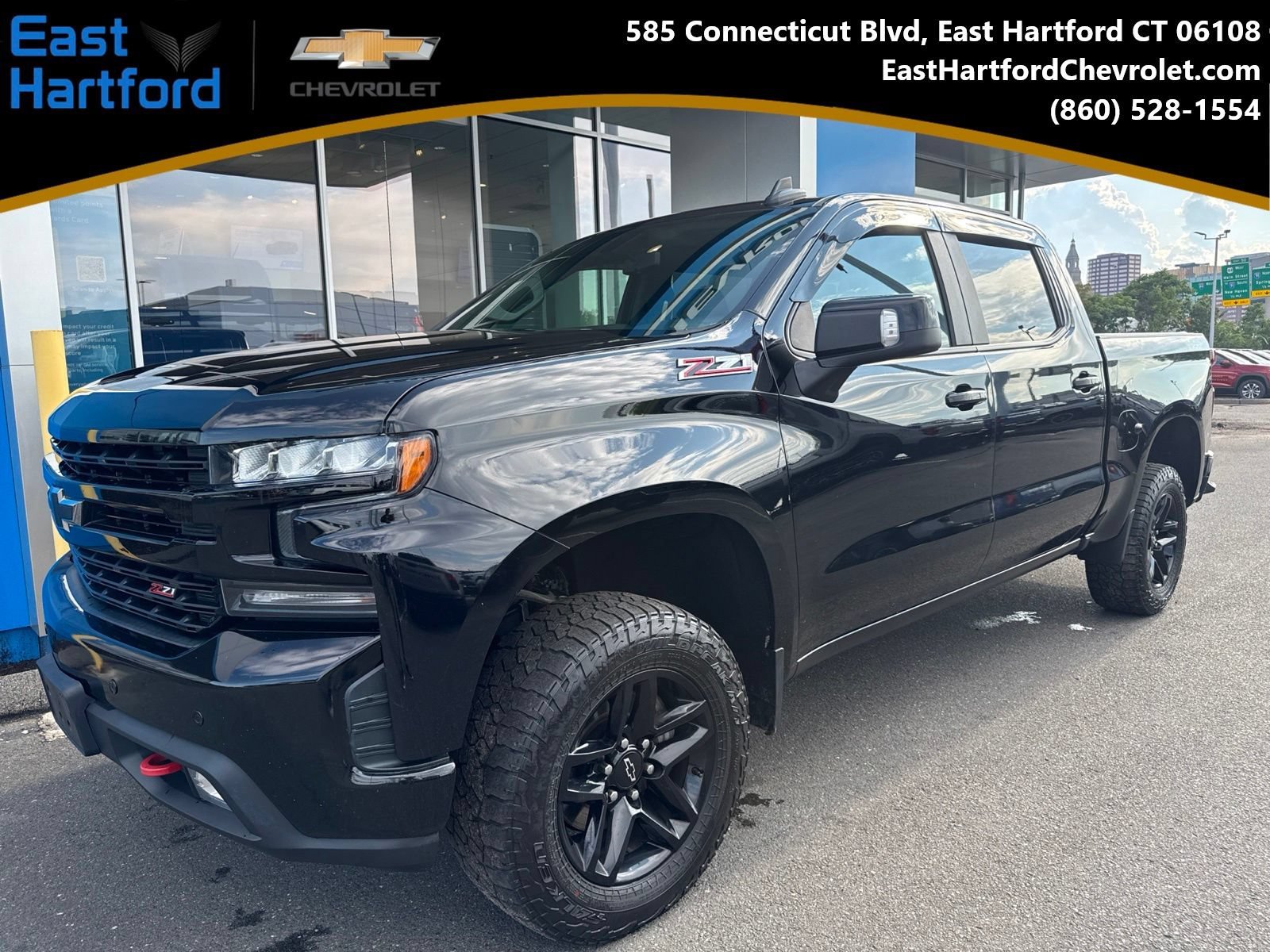 Used 2019 BLACK Chevrolet LT Trail Boss image 1