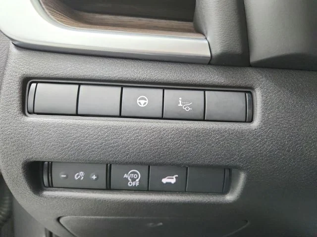 Used 2026 Gray Nissan Platinum image 29