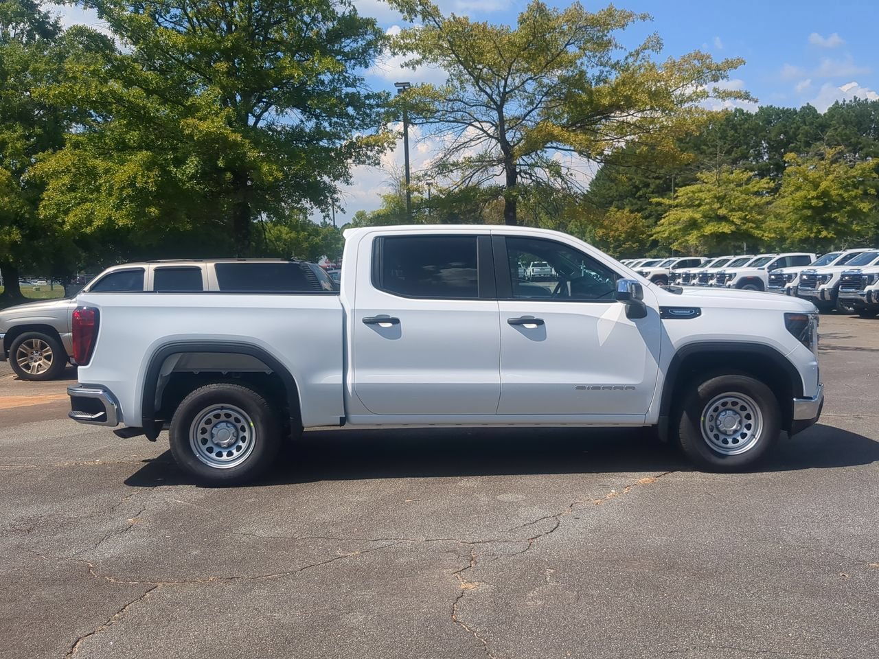 2026 GMC Sierra 1500 Pro - Photo 9