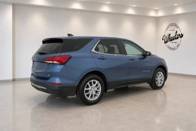 Used 2024 Lakeshore Blue Metallic Chevrolet LT image 4