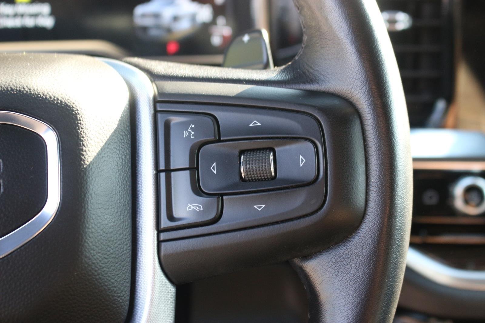 Used 2022 Dynamic Blue Metallic GMC Elevation image 21