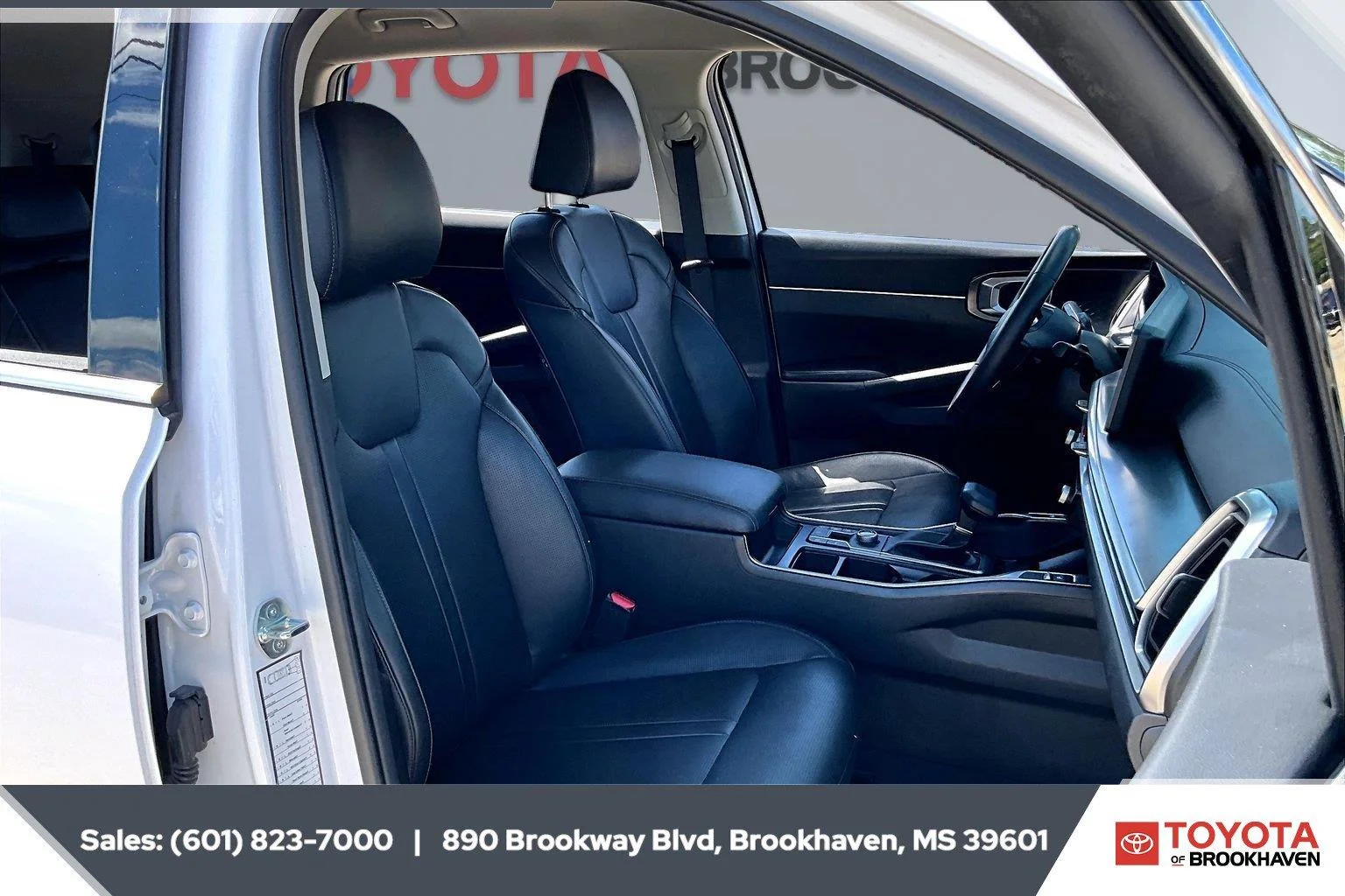 Used 2024 Glacial White Pearl Kia S image 6