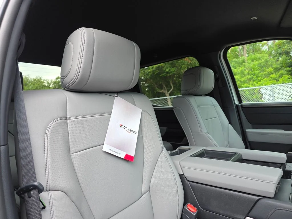 2026 Toyota Tundra Limited - Photo 15