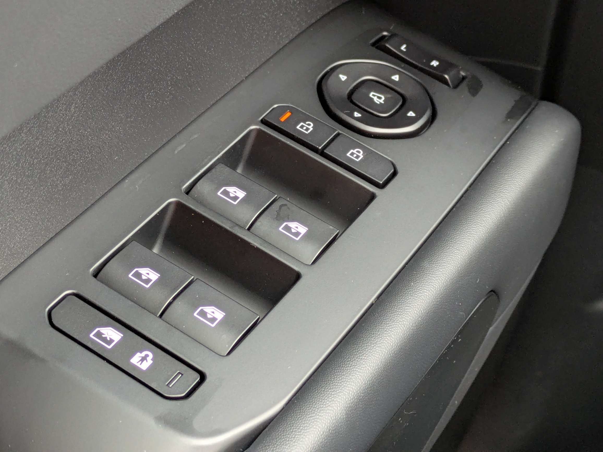 New 2027 Black Jade Green Kia X-Line SX image 32