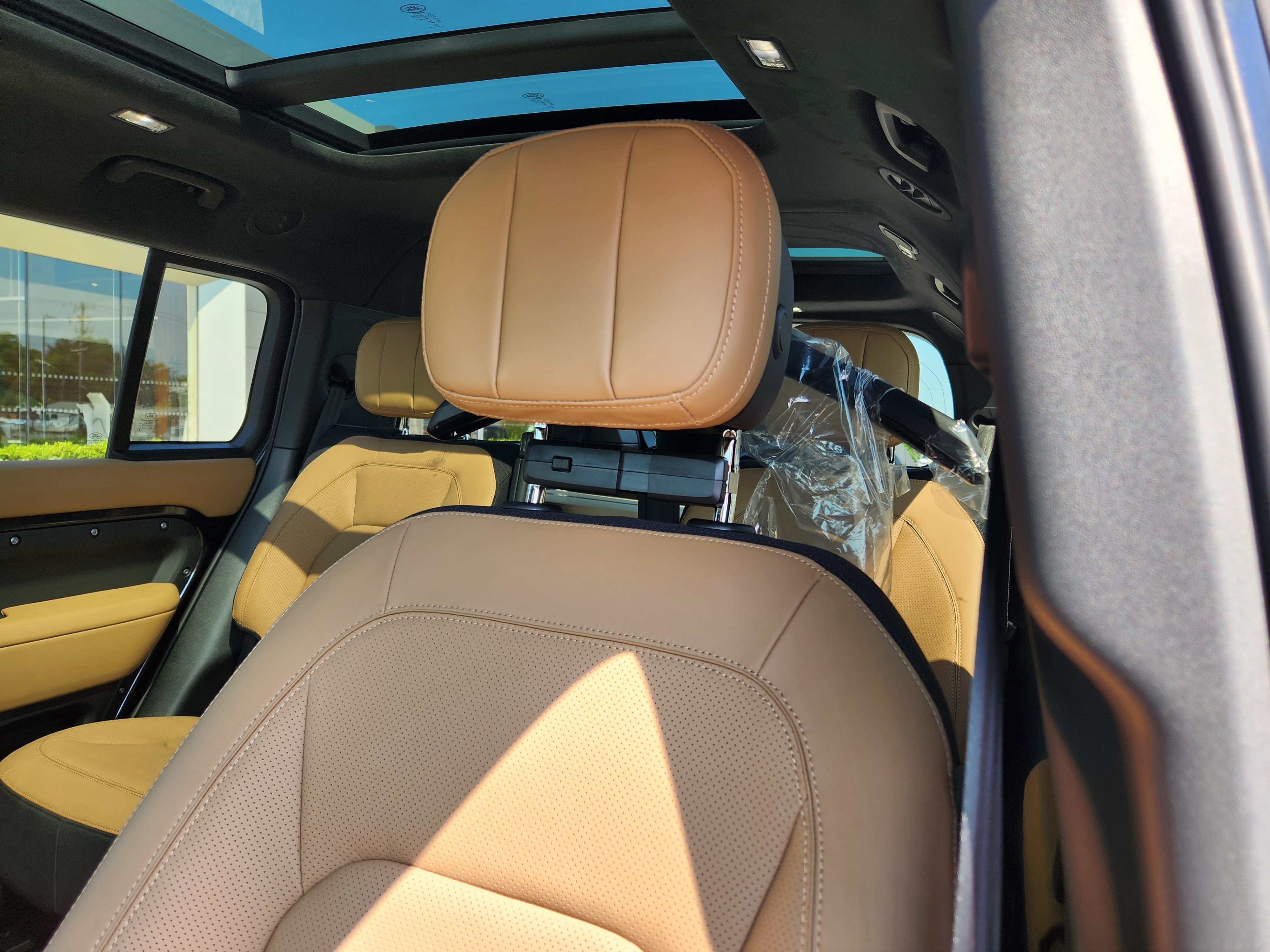 New 2026 Carpathian Grey LAND ROVER V8 image 9