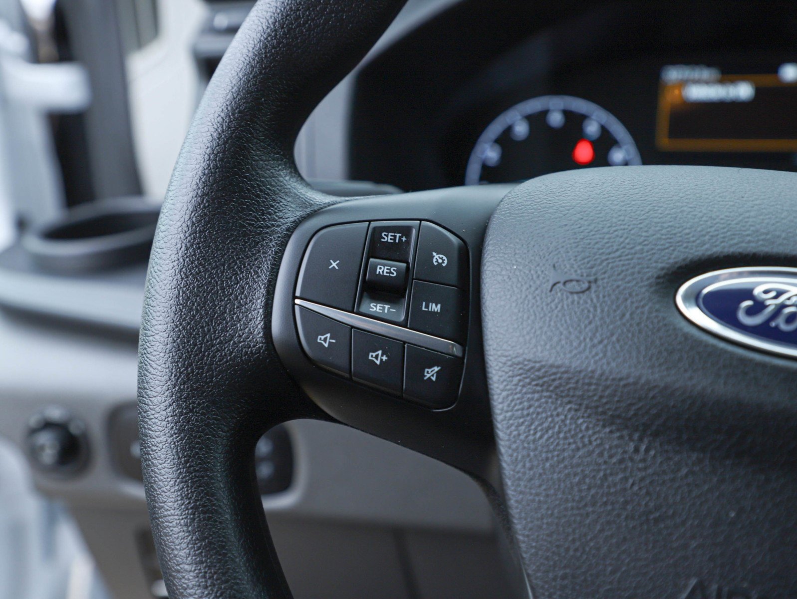 Used 2024 Oxford White Ford Xlt image 19