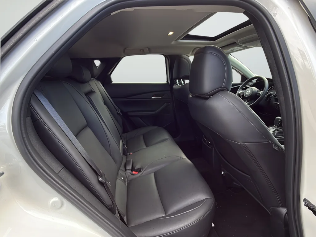 Used 2025 White Mazda 2.5 S Preferred Package image 25