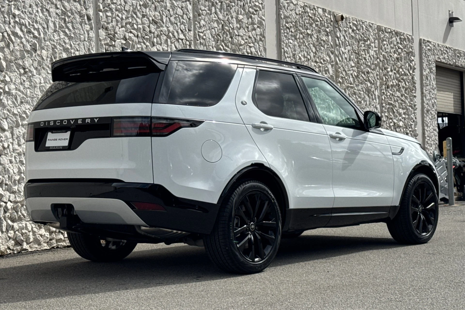 New 2026 Fuji White Land Rover Gemini Edition AWD image 2
