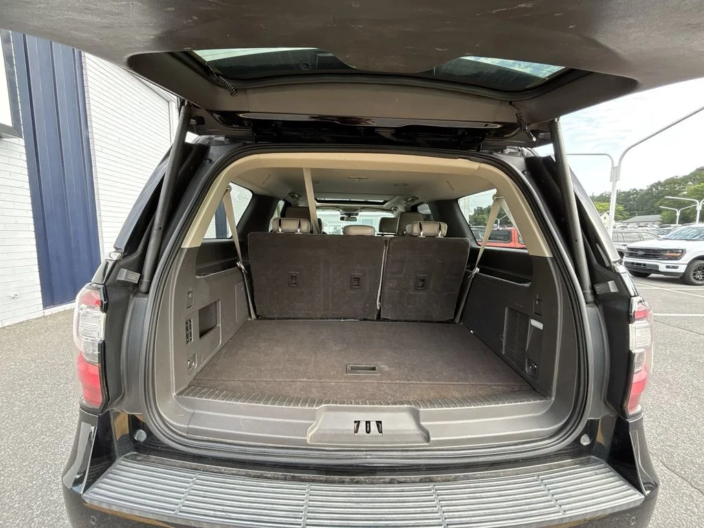 Used 2020 Black Ford Limited image 22