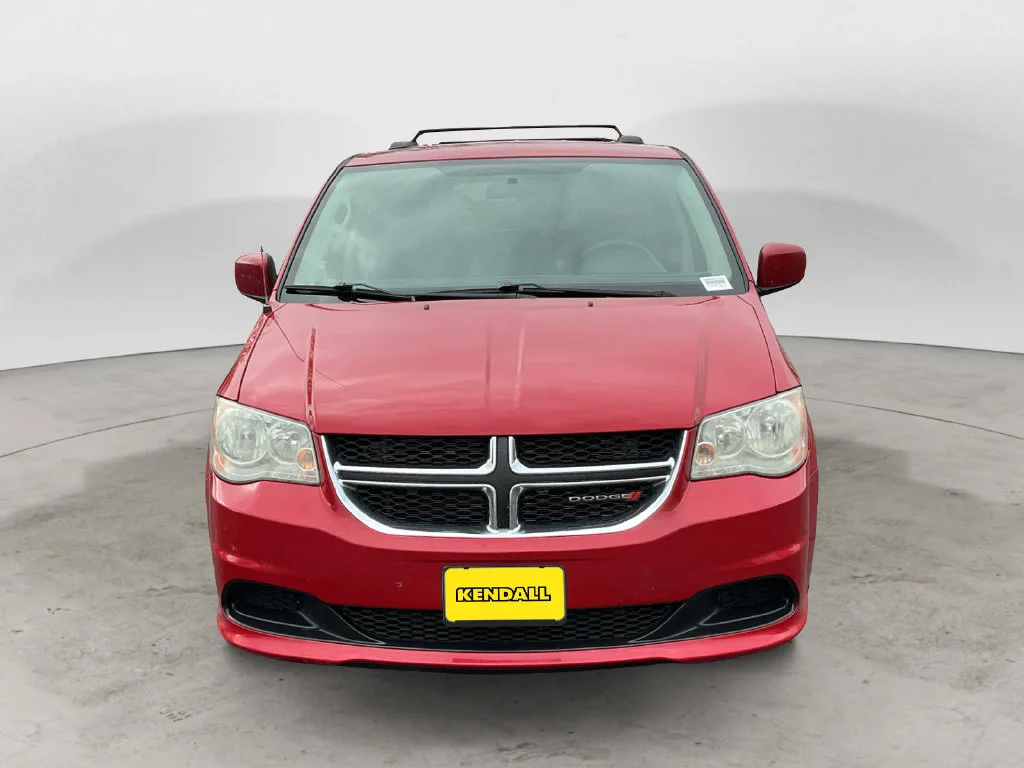 Used 2014 Red Dodge SXT image 3