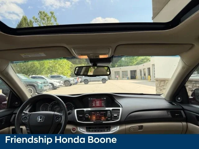 Used 2013 Red Honda EX-L image 37