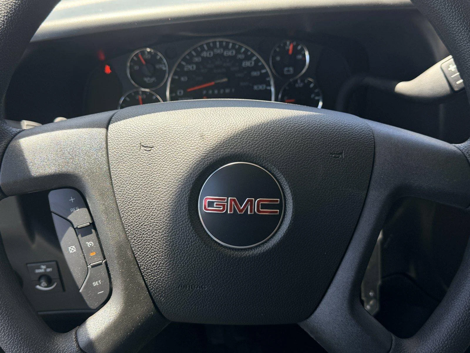 New 2026 Summit White GMC Work Van image 20