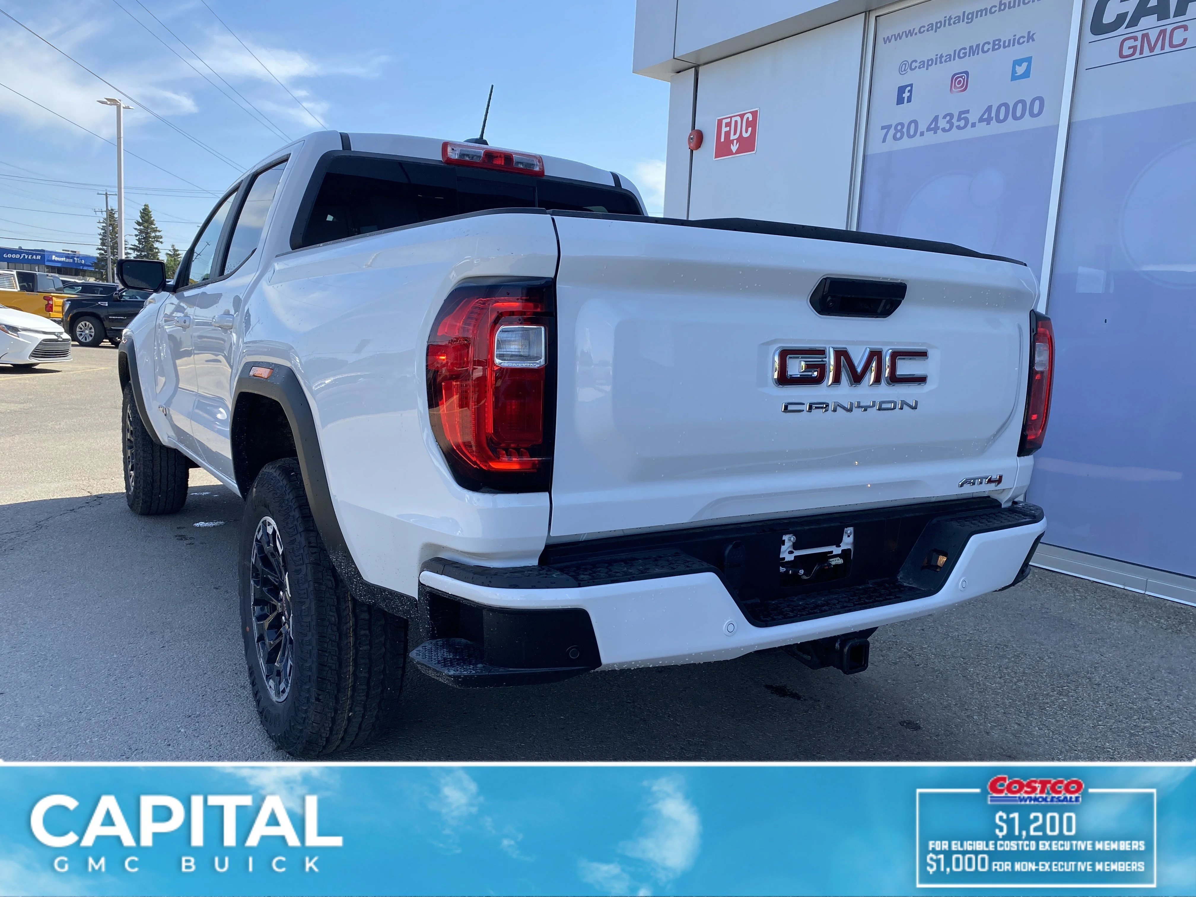 New 2026 Summit White GMC 4WD AT4 image 4