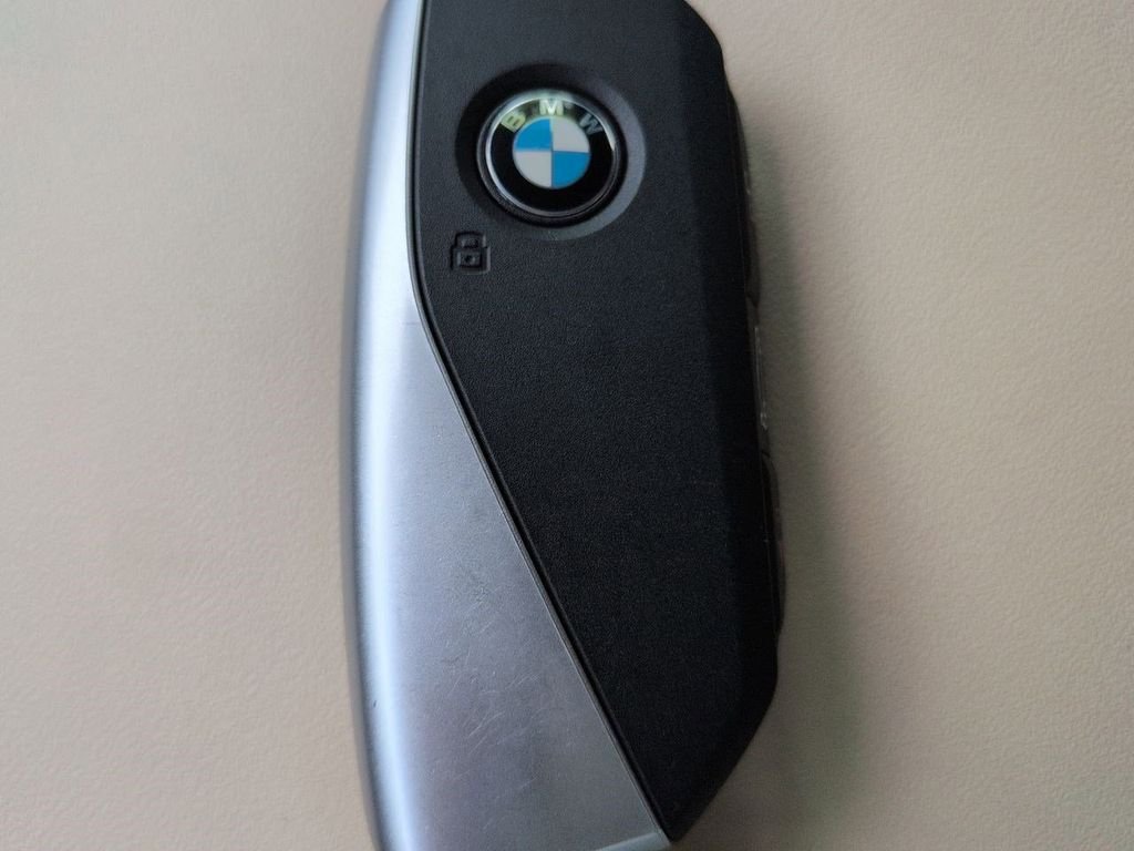 New 2025 Dark Graphite Metallic BMW 30 xDrive image 29