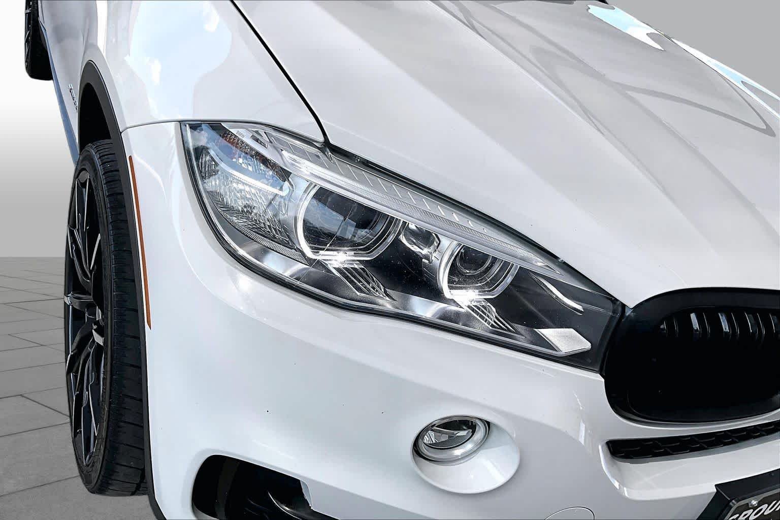 Used 2017 Alpine White BMW sDrive35i image 28