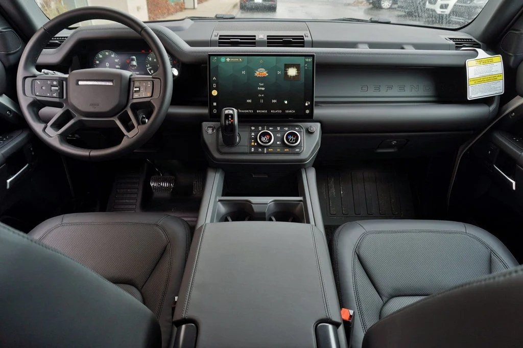 Certified Used 2026 Gray Land Rover X-Dynamic SE image 10