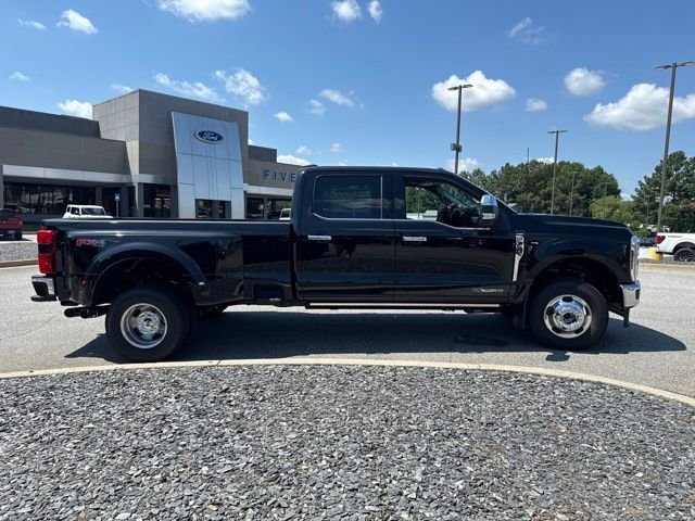 New 2026 Agate Black Metallic Ford Platinum image 11