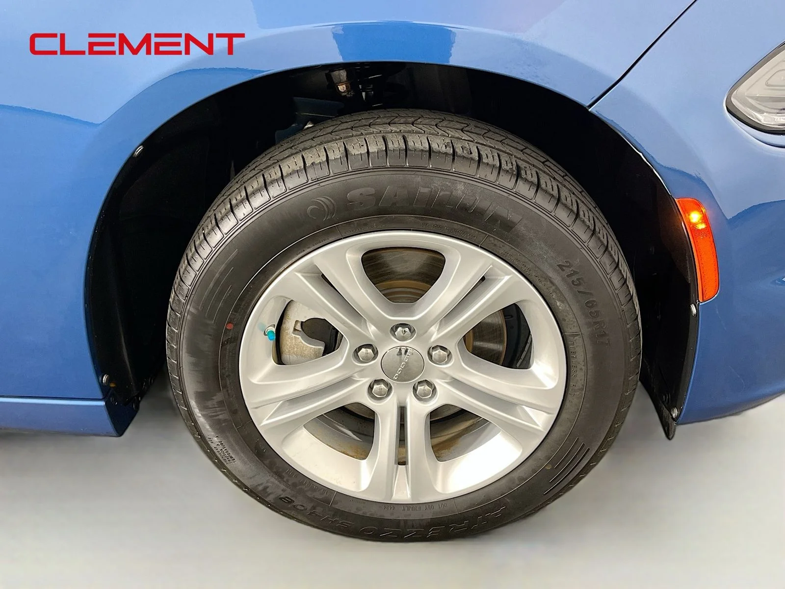 Used 2023 Blue Dodge SXT image 39