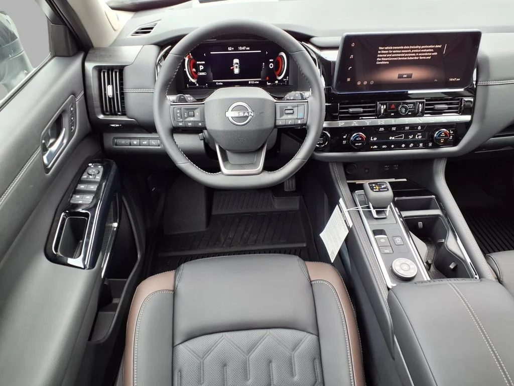 New 2026 Everest White Pearl TriCoat Nissan Platinum image 4