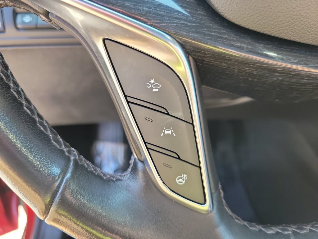 Used 2021 INFRARED TINTCOAT Cadillac AWD Premium Luxury image 26