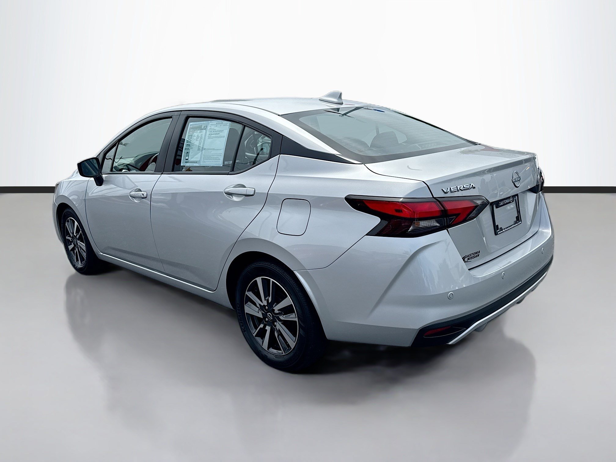 Used 2025 Brilliant Silver Metallic Nissan SV image 5