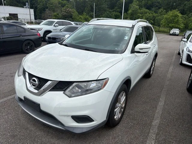 2016 Nissan Rogue SV AWD's photo