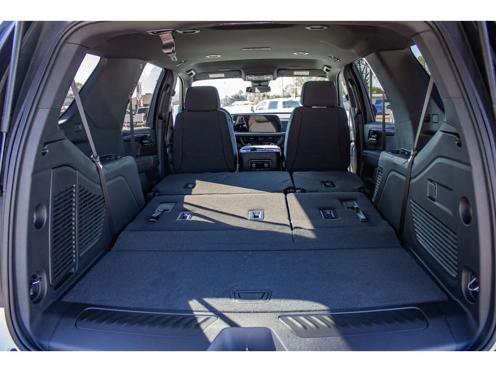 2026 Chevrolet Tahoe LS - Photo 20