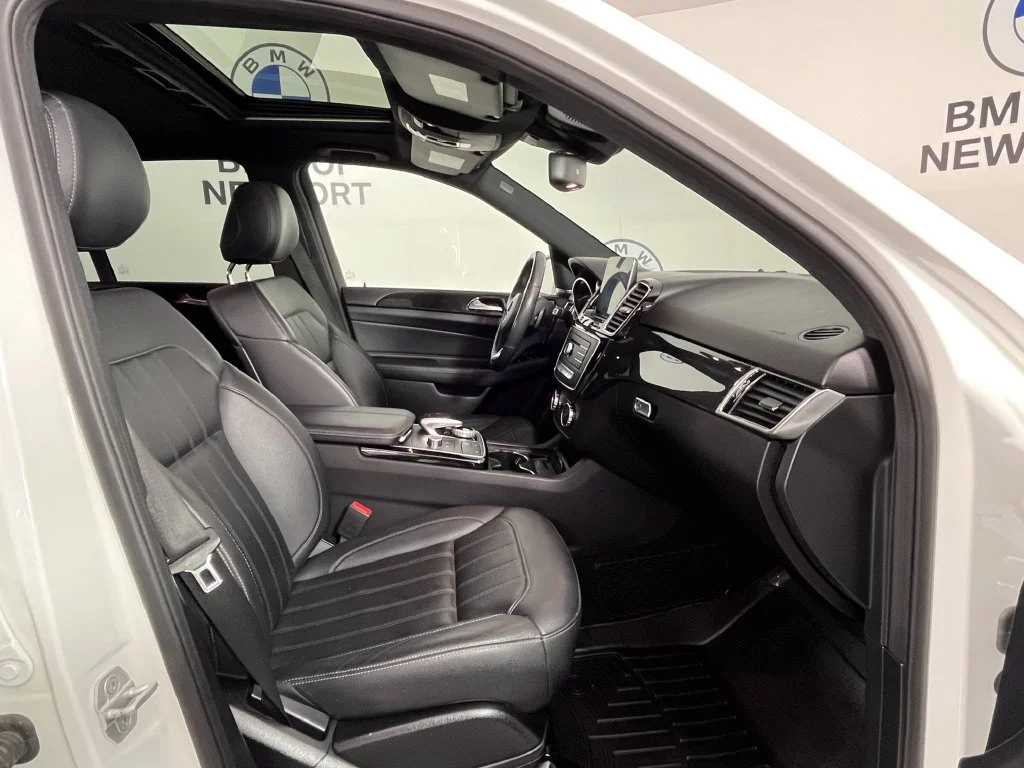 Used 2017 Polar White Mercedes-Benz GLE 350 image 24
