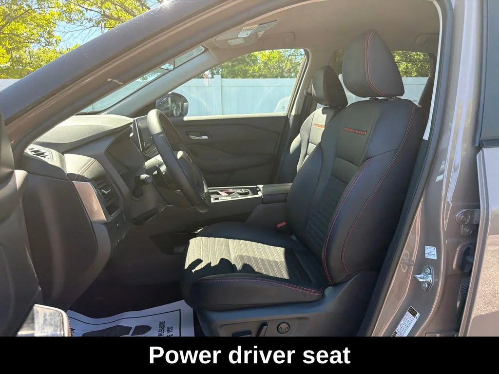 Used 2025 Beige/tan Nissan Rock Creek image 11