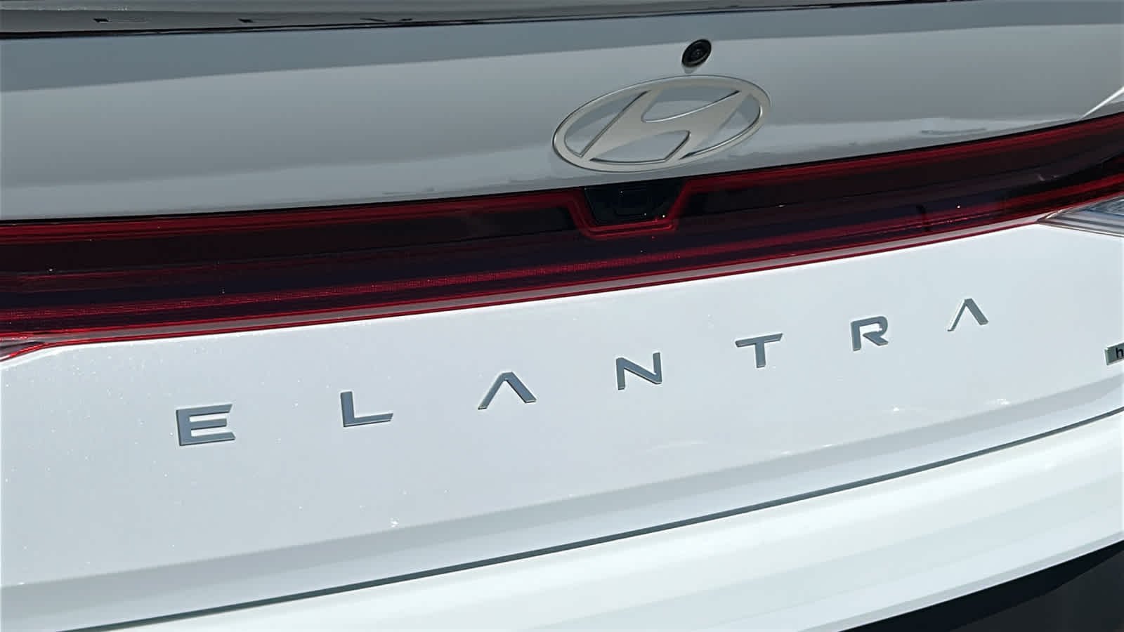 New 2026 Serenity White Hyundai SEL Sport image 28