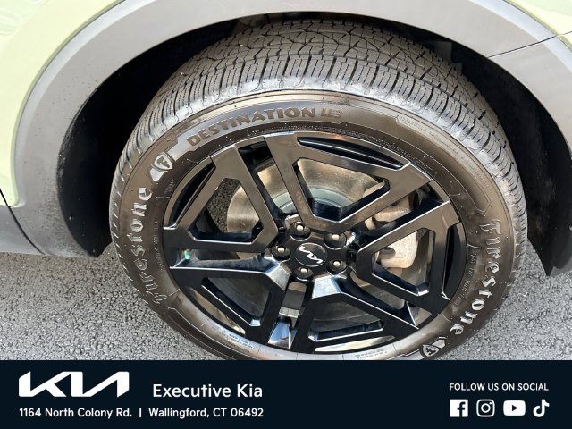 Certified Used 2024 Green Kia EX X-Line image 7