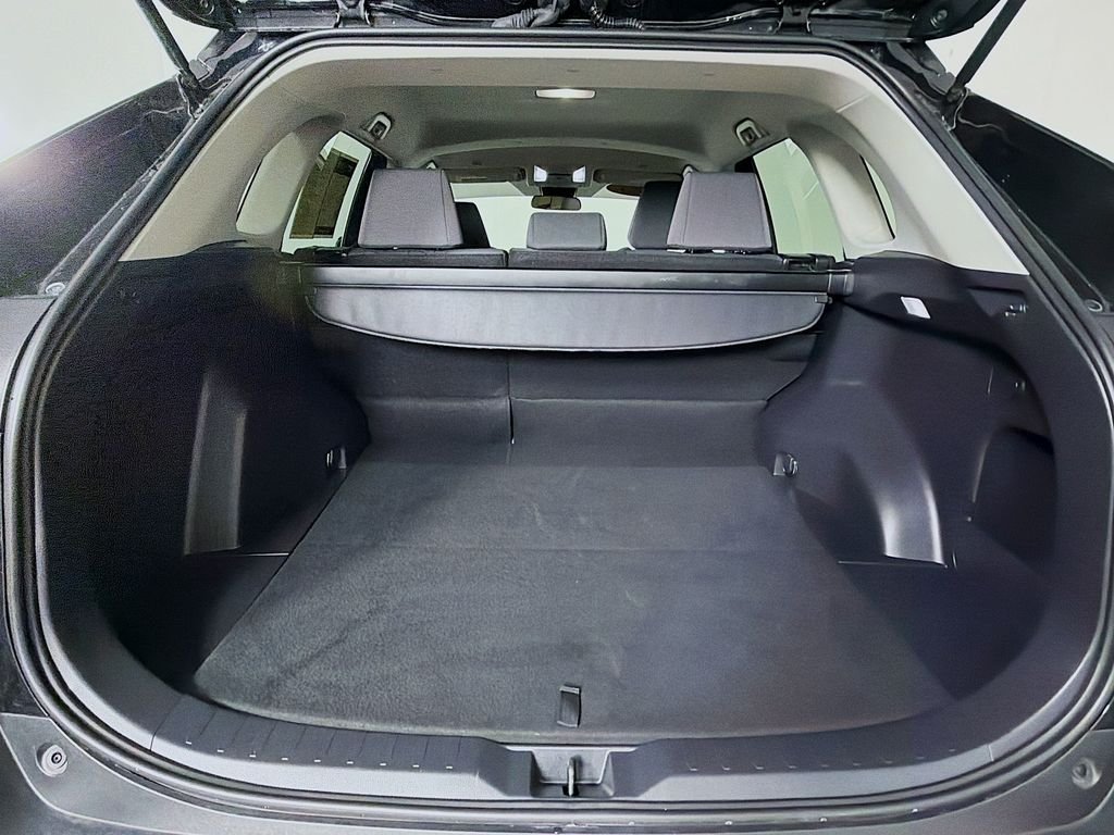Used 2025 Midnight Black Metallic Toyota XLE image 25