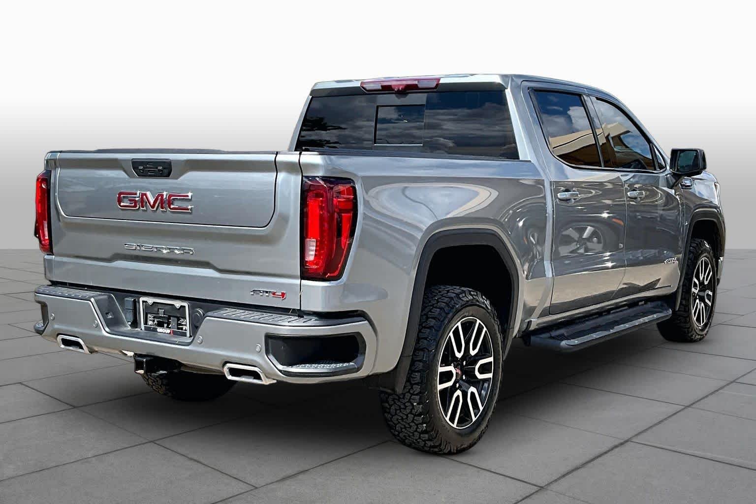 Used 2023 Sterling Metallic GMC AT4 image 13