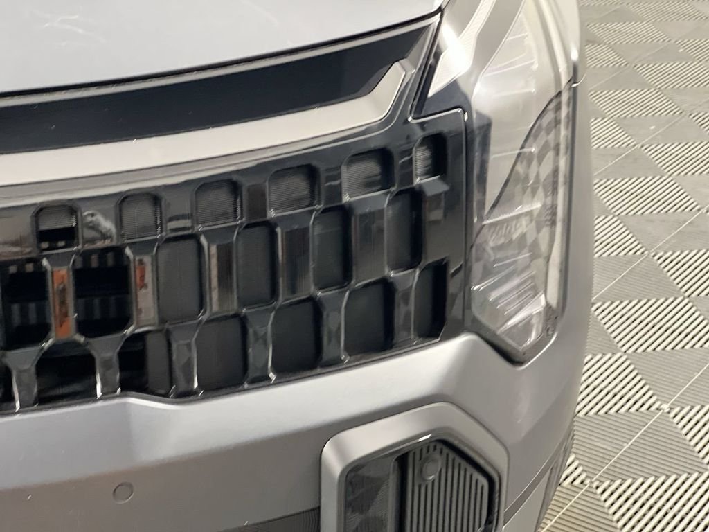 New 2026 Shadow Matte Gray Kia X-Line image 9