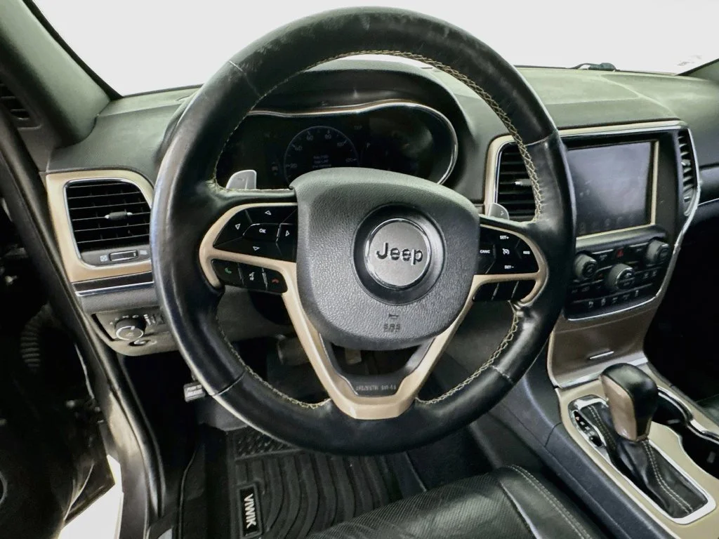 Used 2017 Gray Jeep Limited image 12
