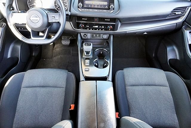 Used 2024 Silver Nissan SV image 20