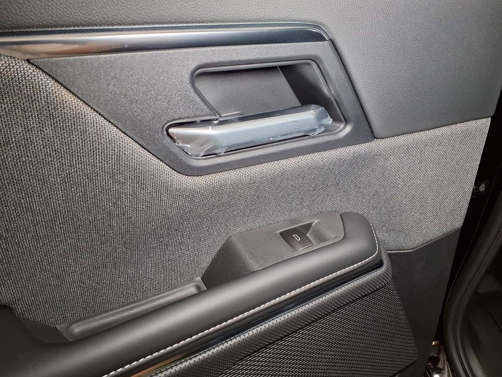 2026 GMC Sierra EV Elevation - Photo 11