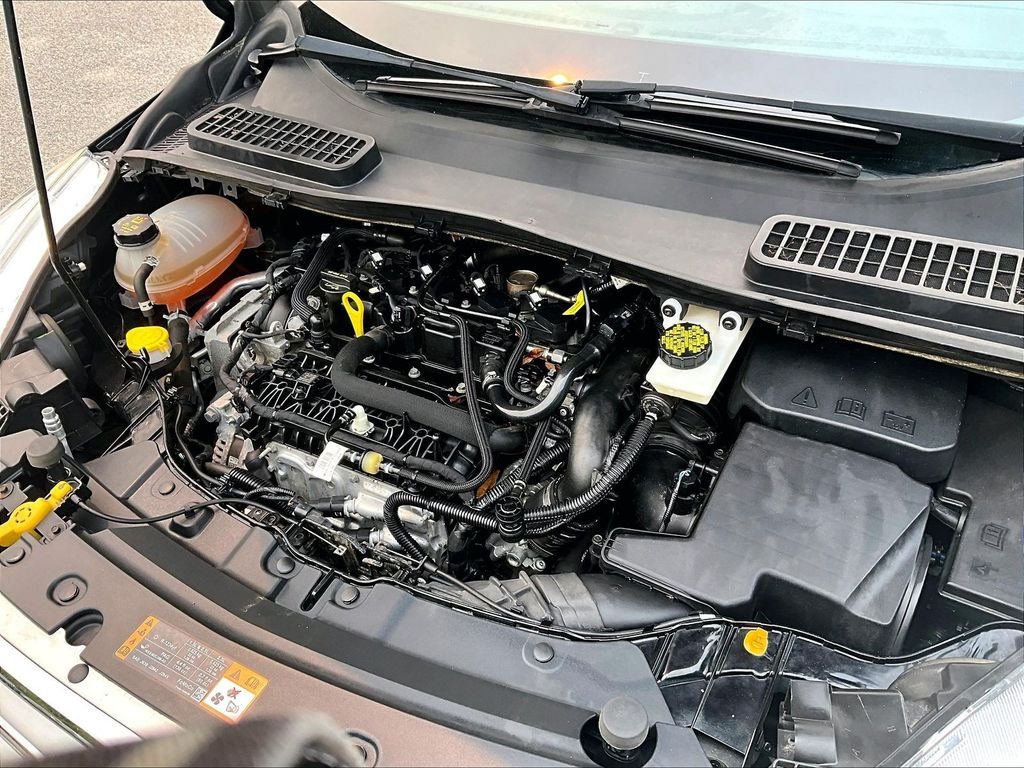 Used 2019 Black Ford SE image 35