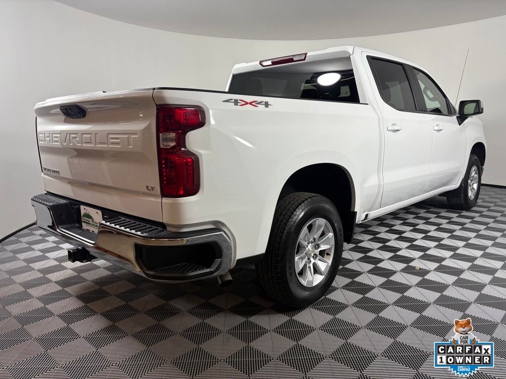Used 2024 Summit White Chevrolet LT image 8